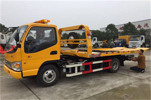 江阴哪里有拖车服务